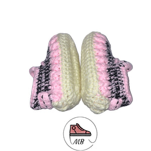 Knitted Shoes For Baby - White And Pink YZY By MumyBuddy - MumyBuddy