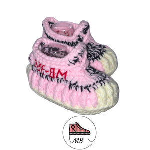 Knitted Shoes For Baby - White And Pink YZY By MumyBuddy - MumyBuddy